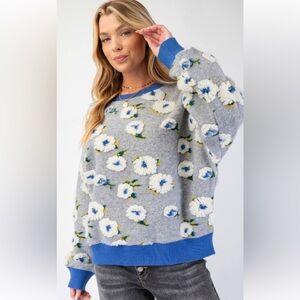 30 1 left ❤️EASEL FLORAL FLEECE PULLOVER
-RIBBED BAND CUFFS AND BOTTOM